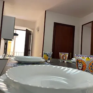 https://dm-house.sicilyhotelsitaly.net